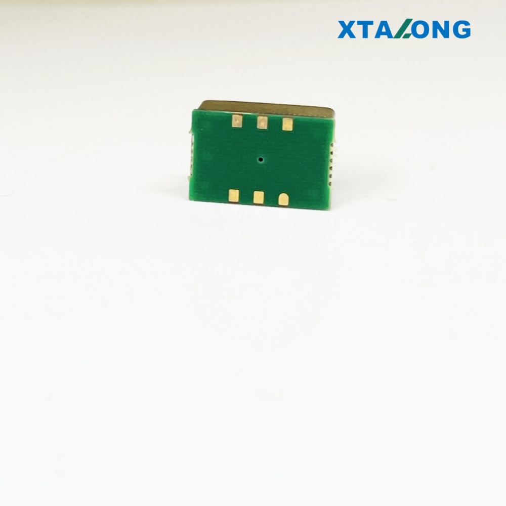 Ultra-stable ovenized crystal oscillator